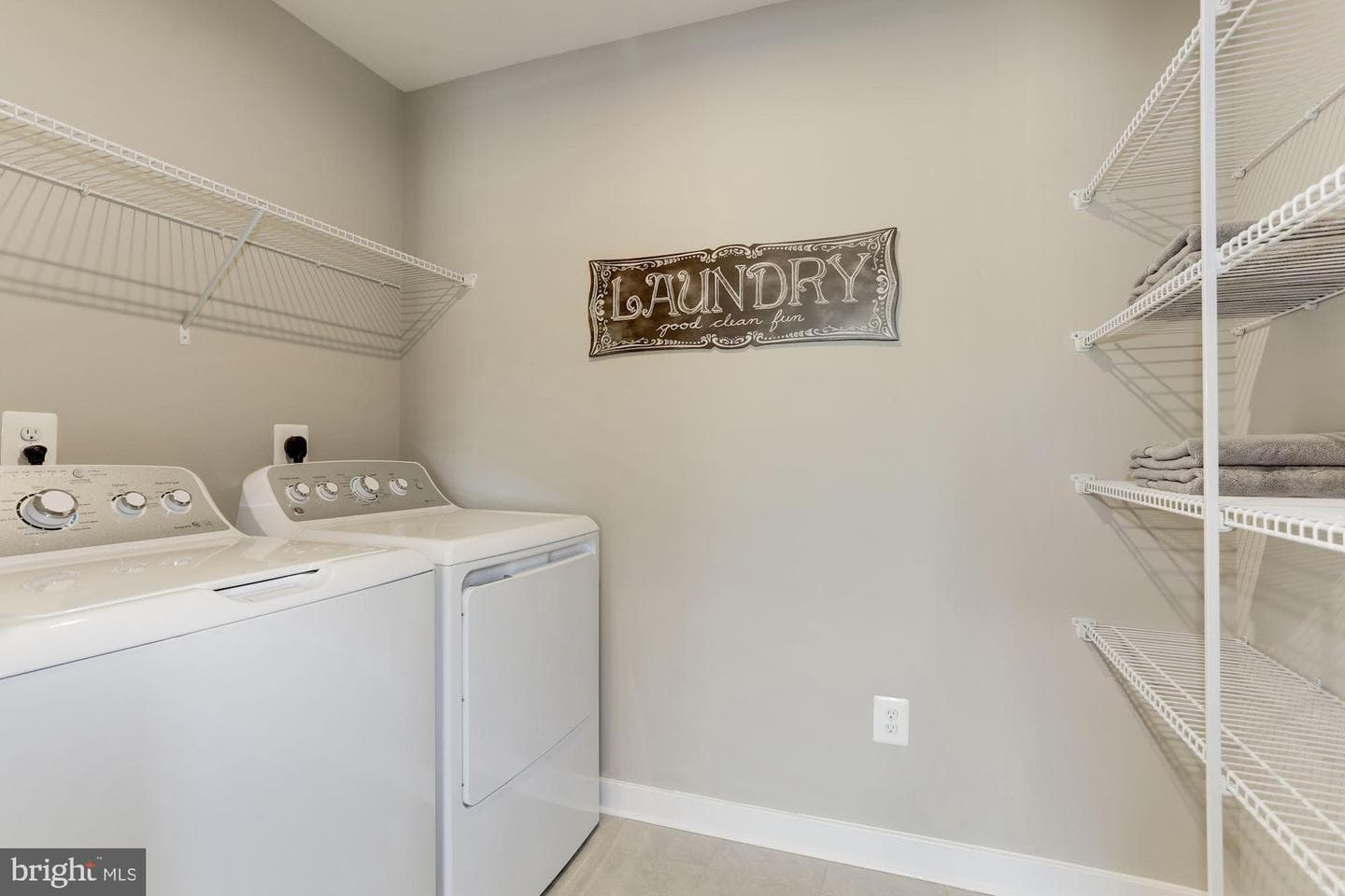 340 Ruffian Road photo 15