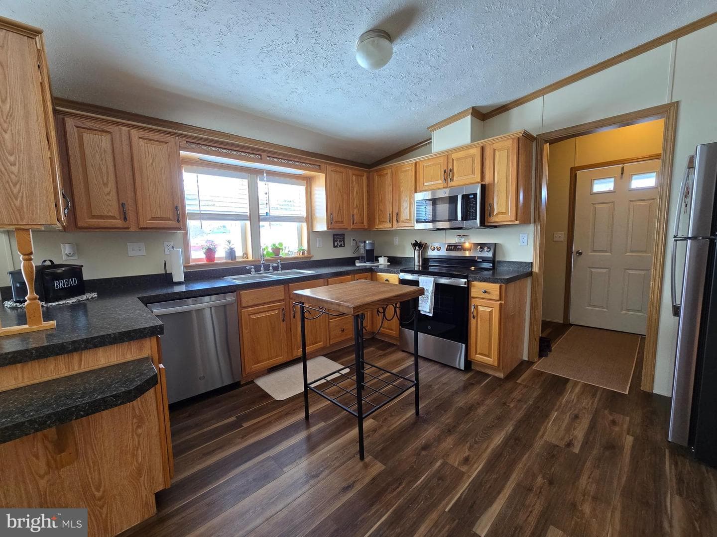 118 Lisa Circle photo 3