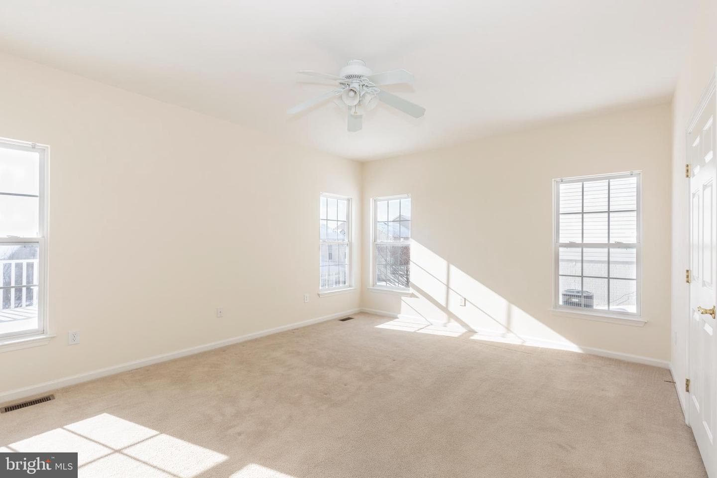 227 Fairmount Court #33 photo 11