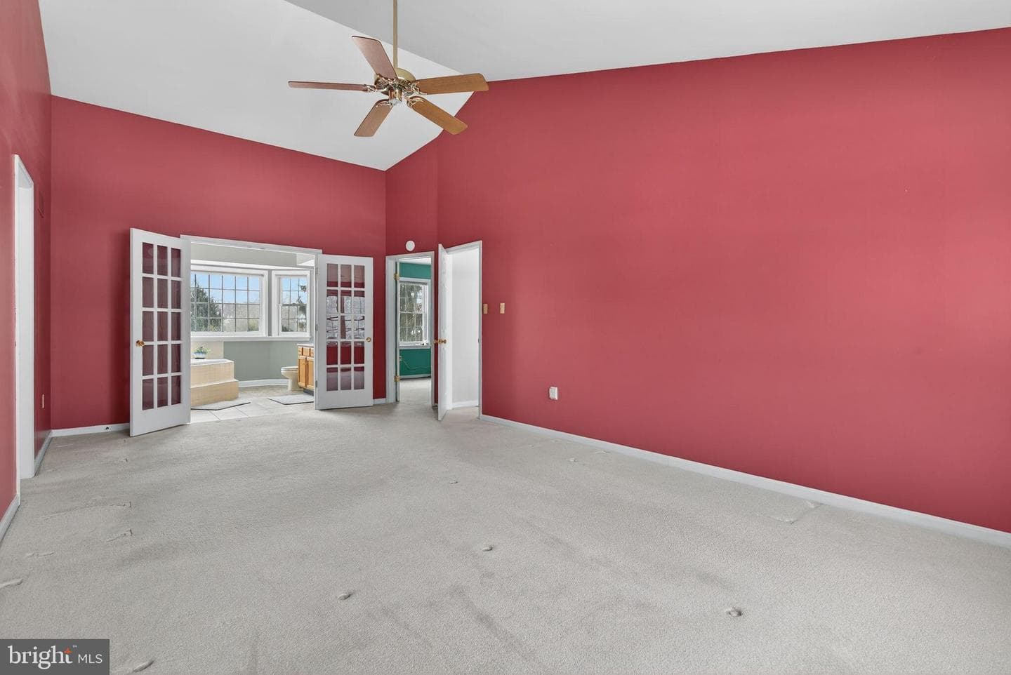 1240 Hambiltonian Way photo 24