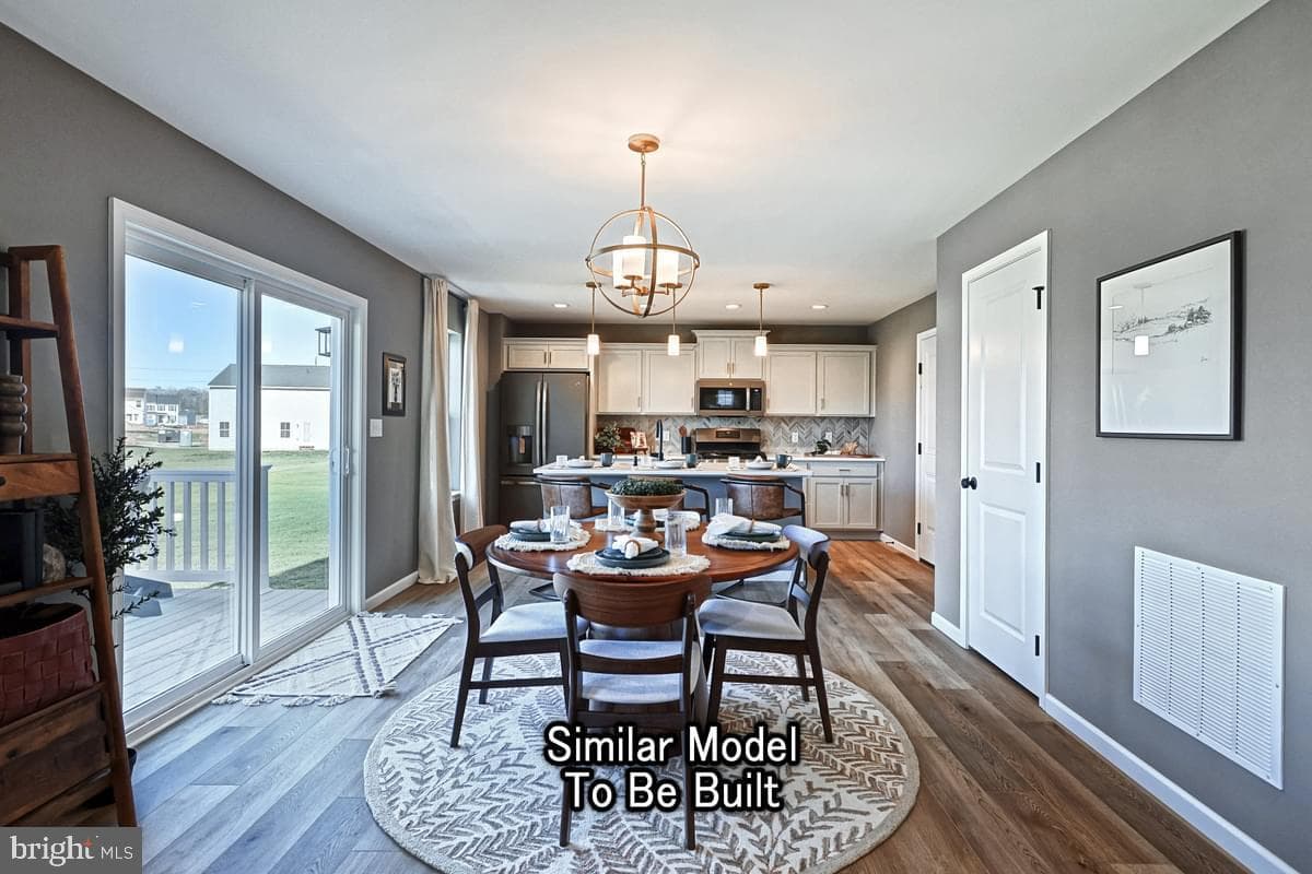 Pin Oak Dr photo 11