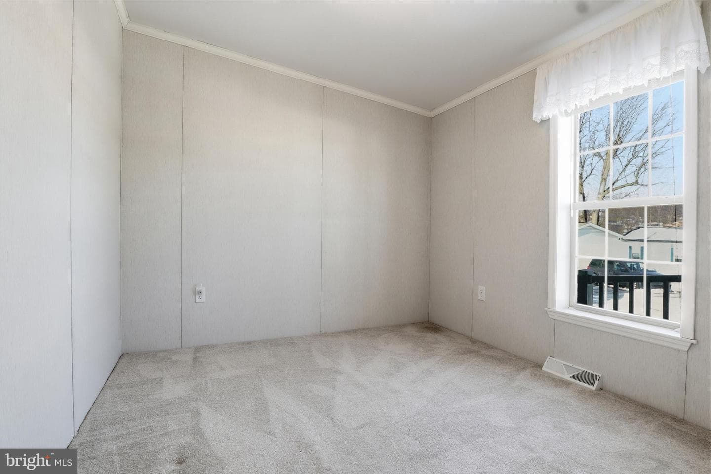 301 Robin Drive photo 14