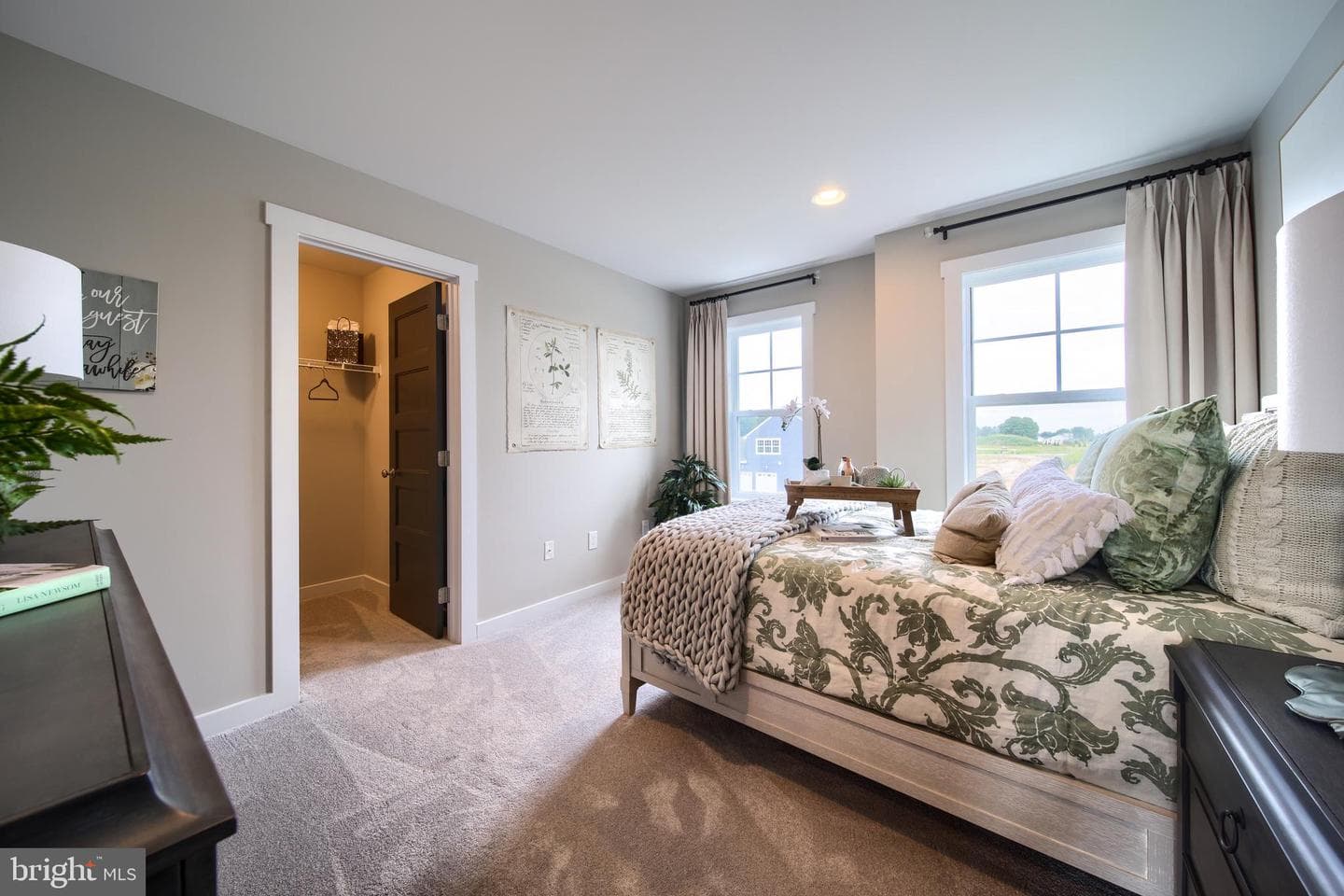 202 Angelica Way photo 35