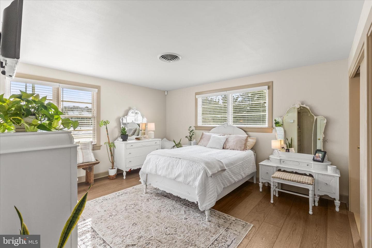 228 Clearview Road photo 38