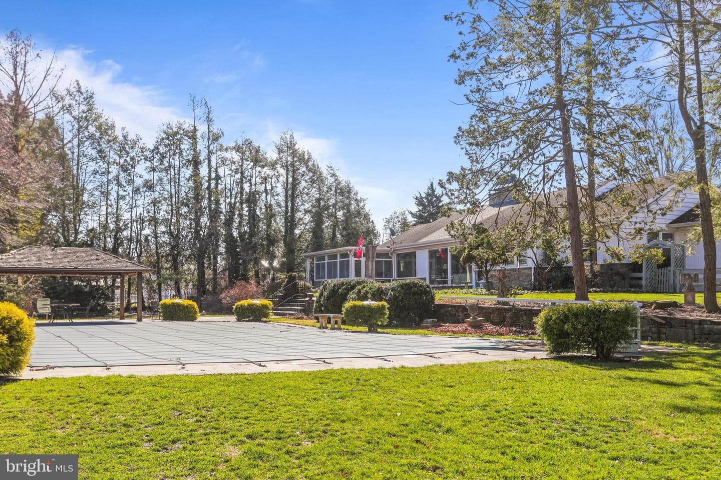228 Clearview Road photo 81