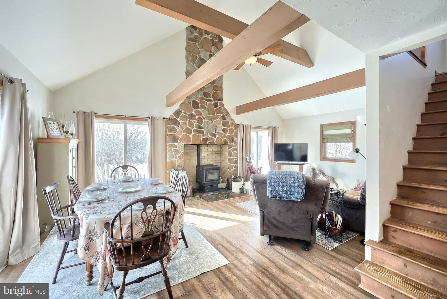 1198 Trinity North Road photo 15