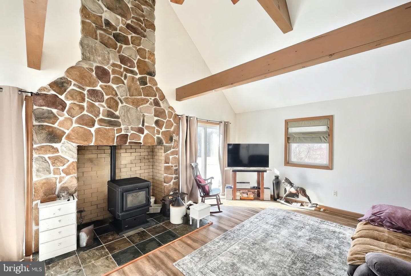 1198 Trinity North Road photo 5
