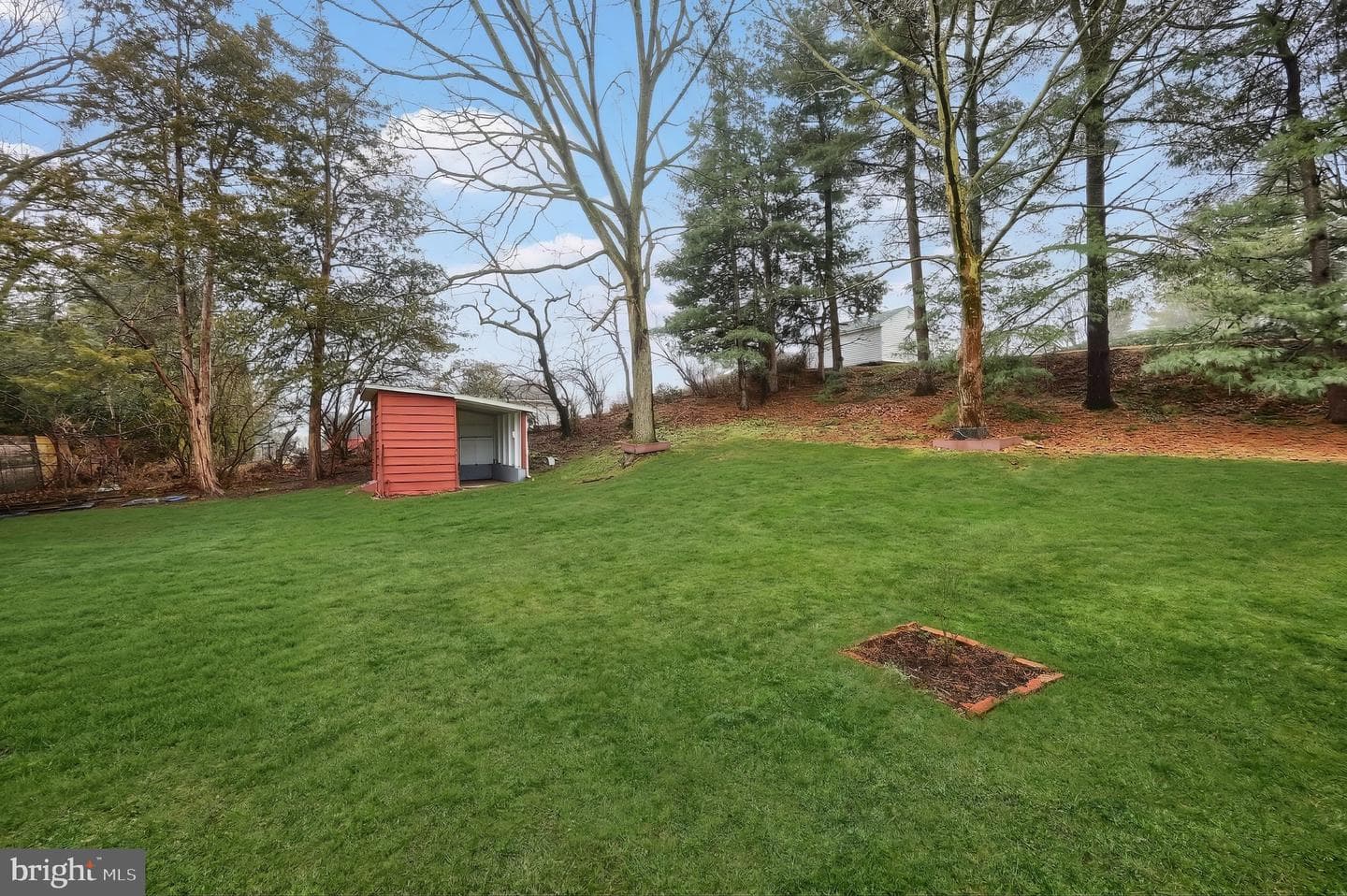 141 Evergreen Lane photo 11