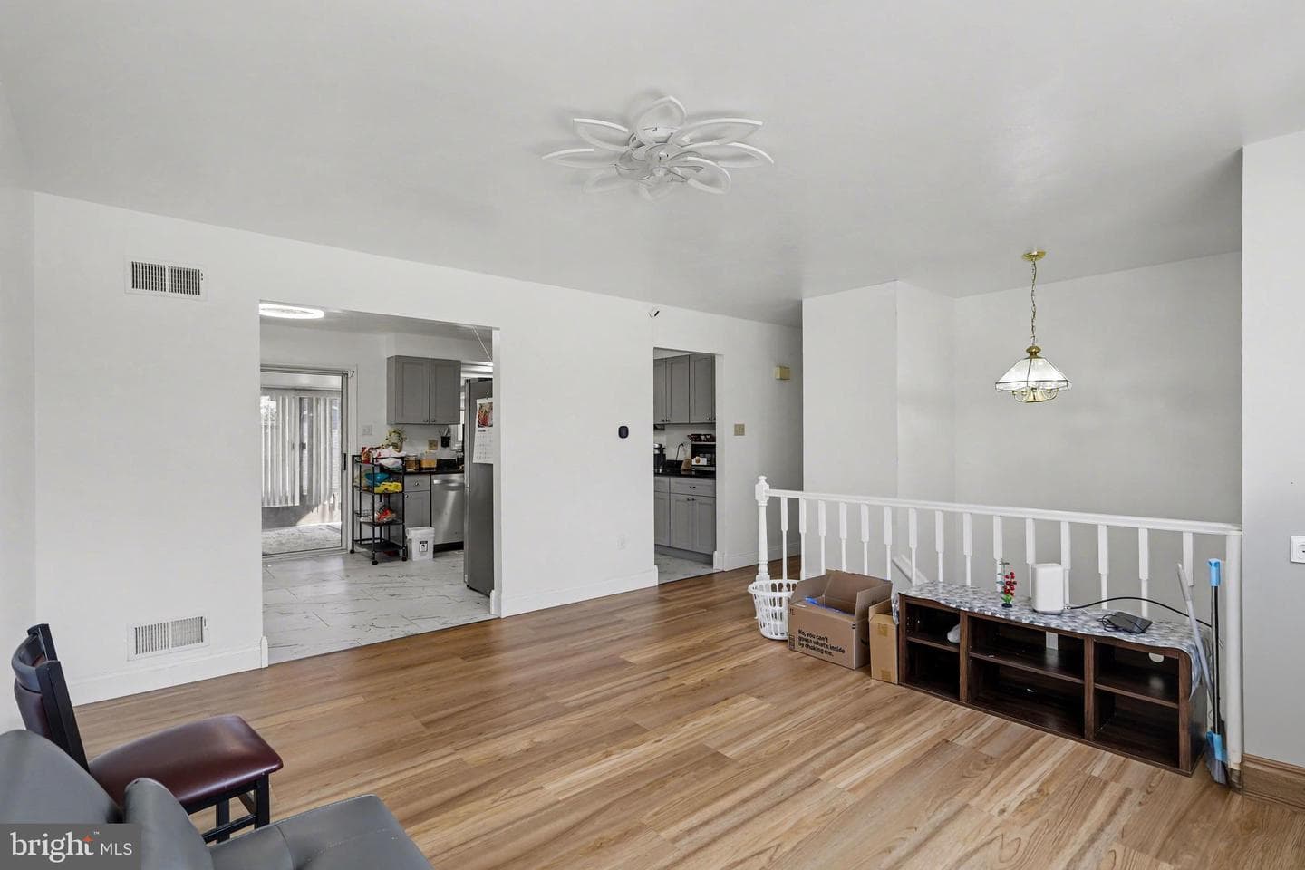 48 Colonial Drive photo 7