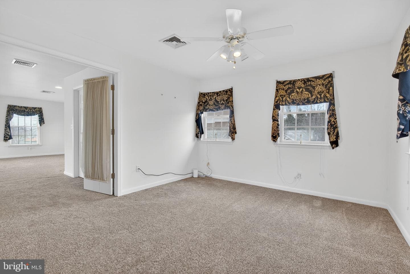 150 Yoe Drive photo 25
