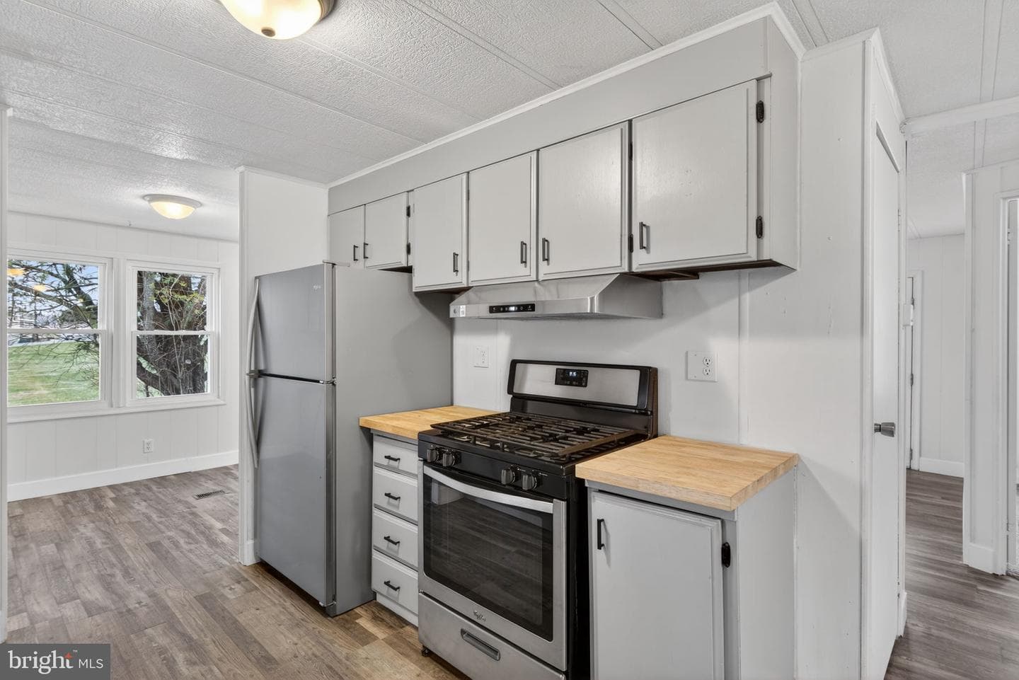 4918 Pleasant Valley Road photo 12