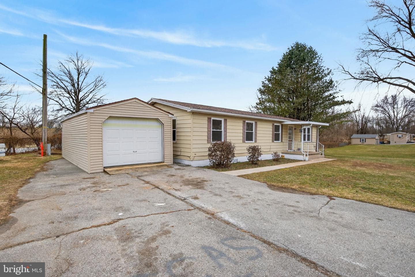 4918 Pleasant Valley Road photo 2