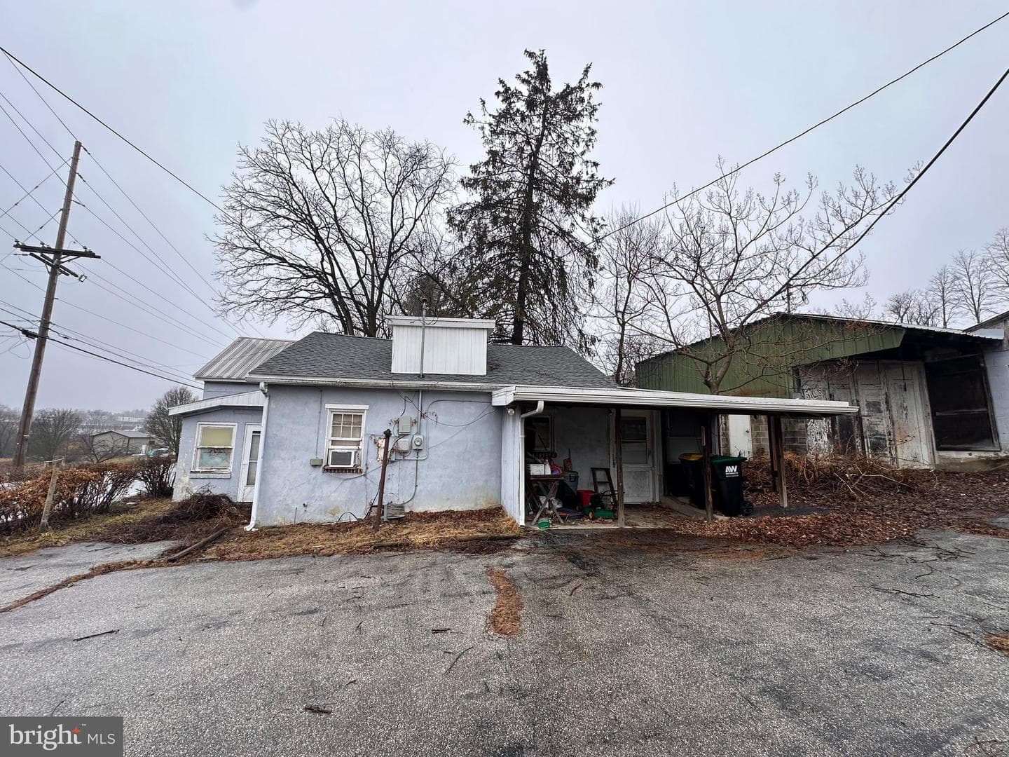 651 Country Club Road photo 3
