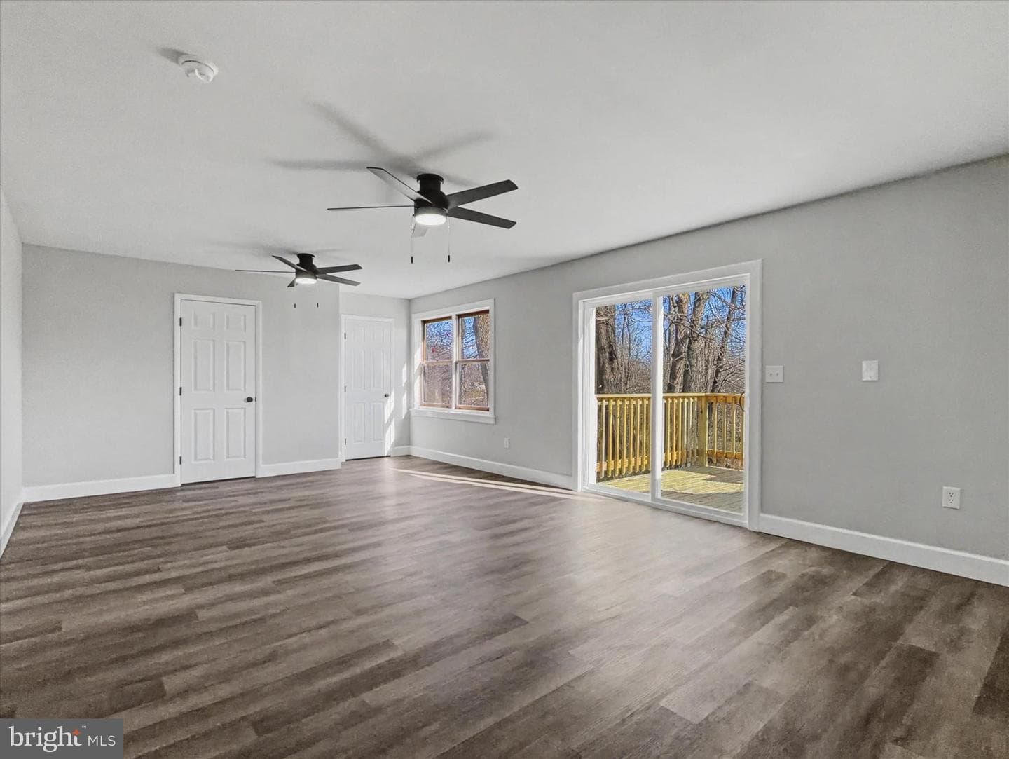 303 York Road photo 5