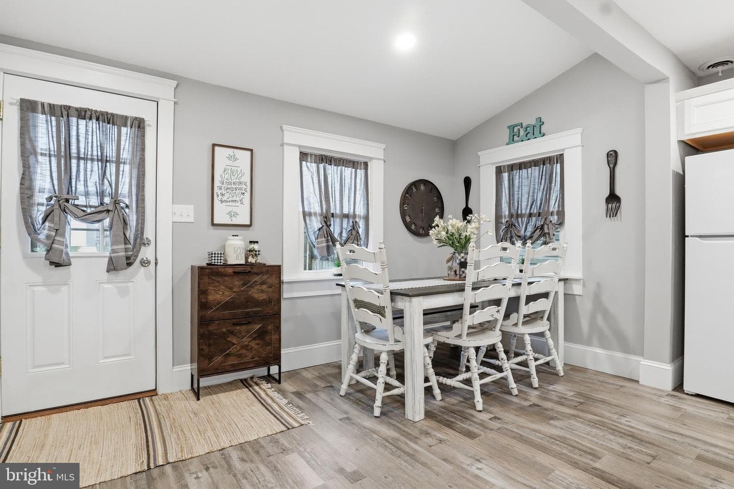 538 York Street photo 14