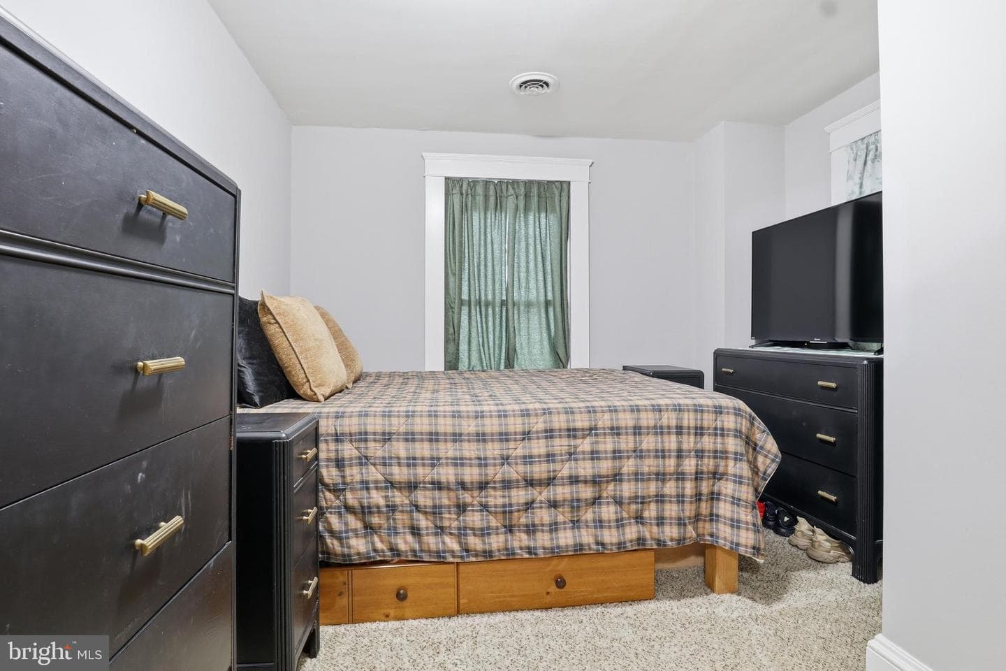 538 York Street photo 19