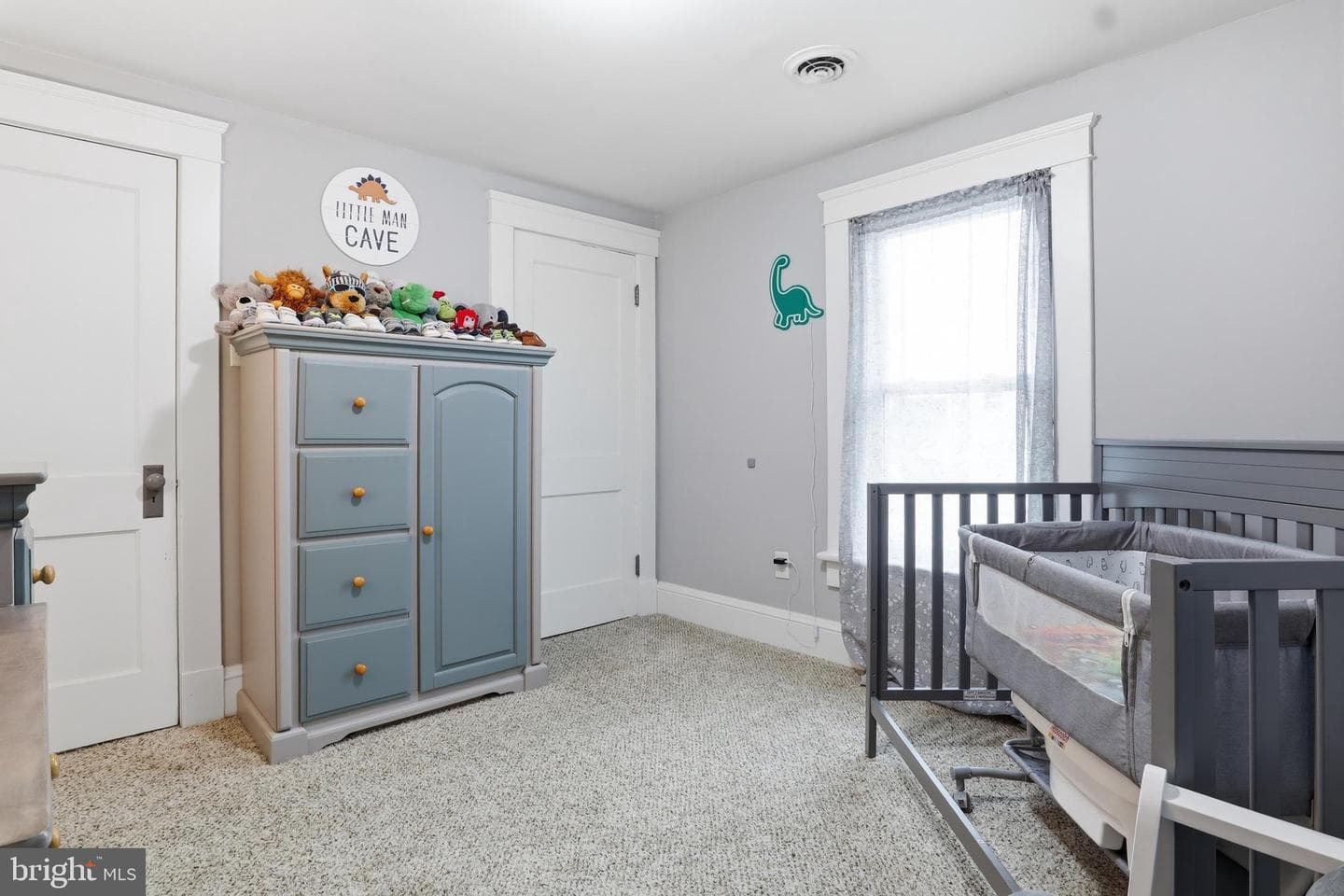 538 York Street photo 26