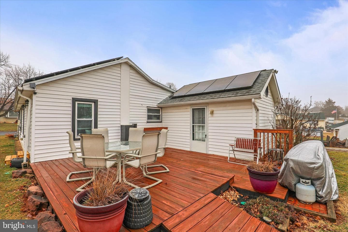 2250 Marion photo 32