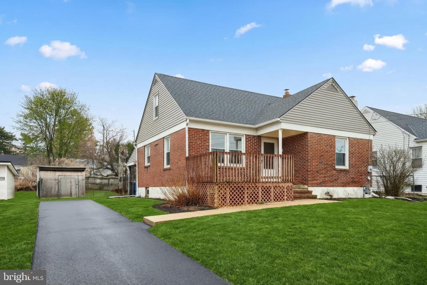 2180 Hess Road photo 6