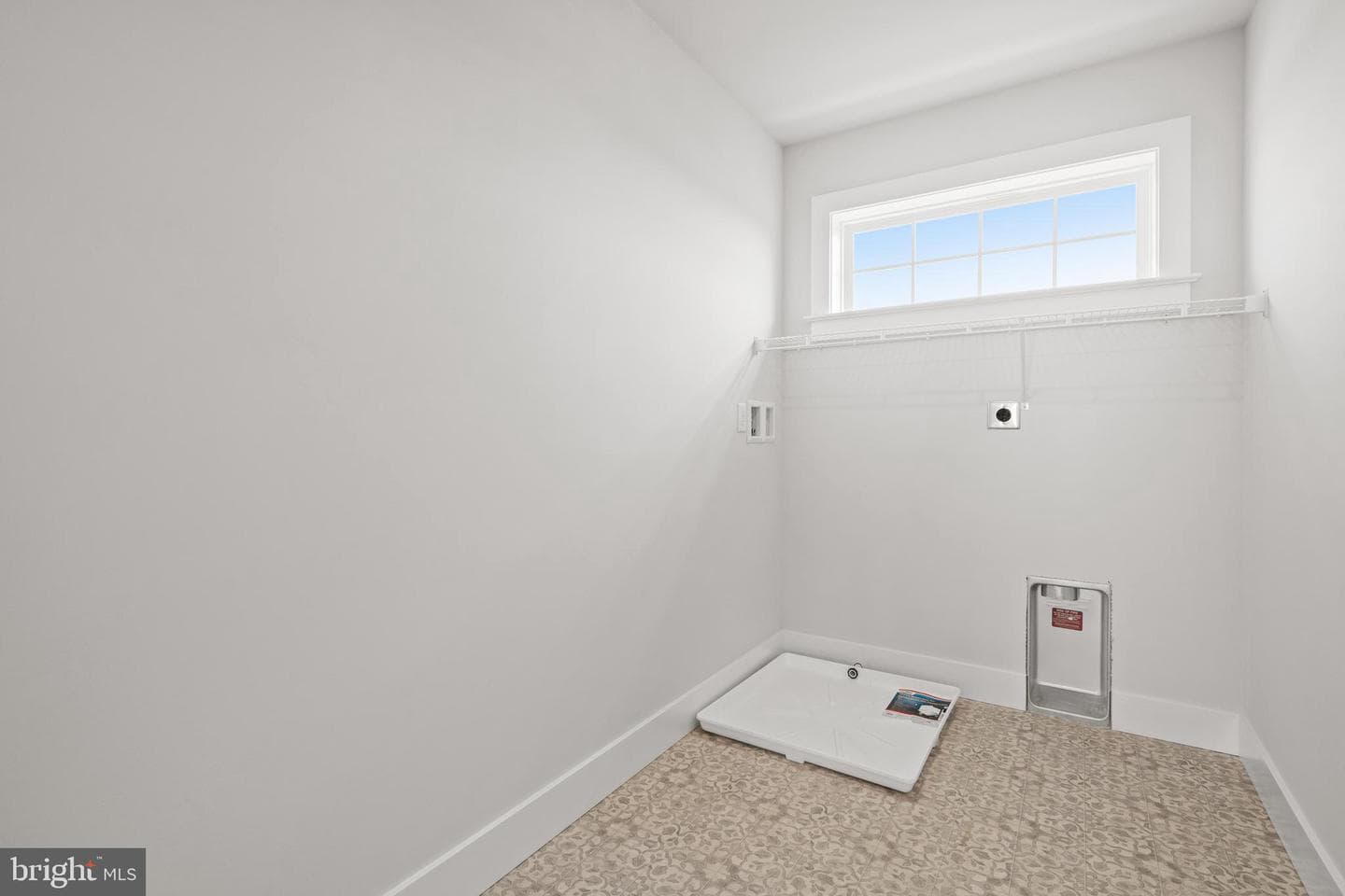 502 Winding Way #windsor Model photo 39