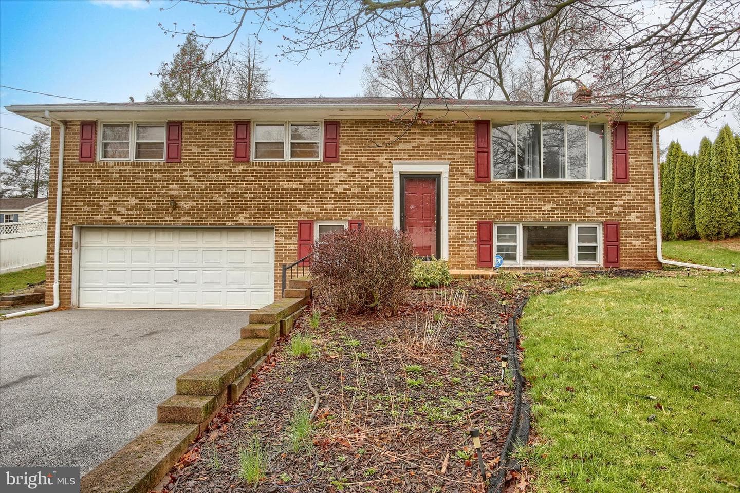 2589 Audlyn Drive photo 3