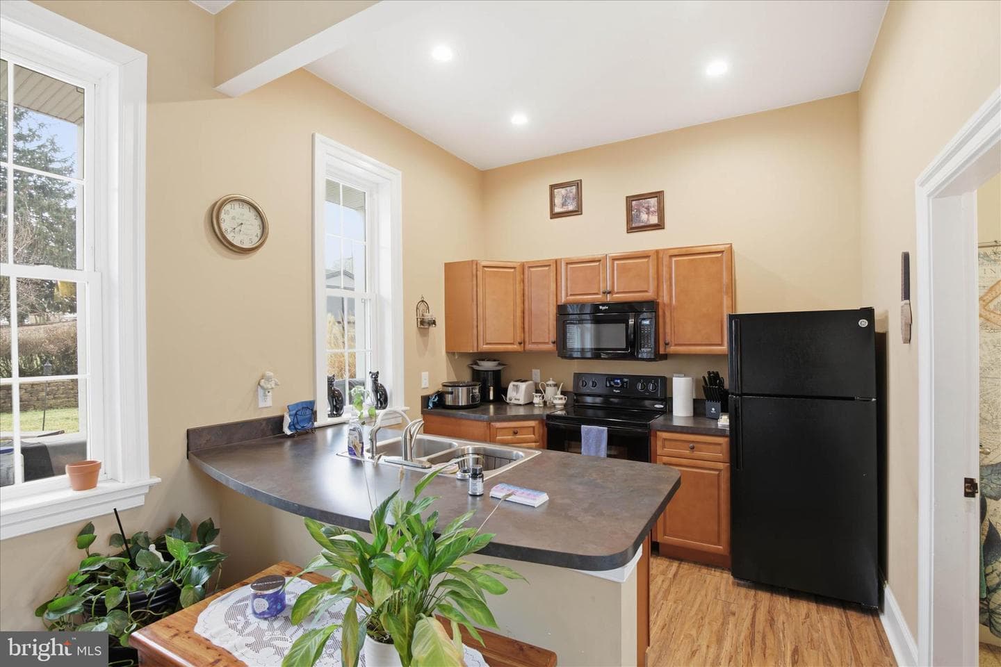 302 S Front Street photo 16