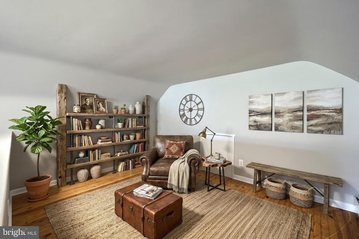905 Chambers Road photo 14