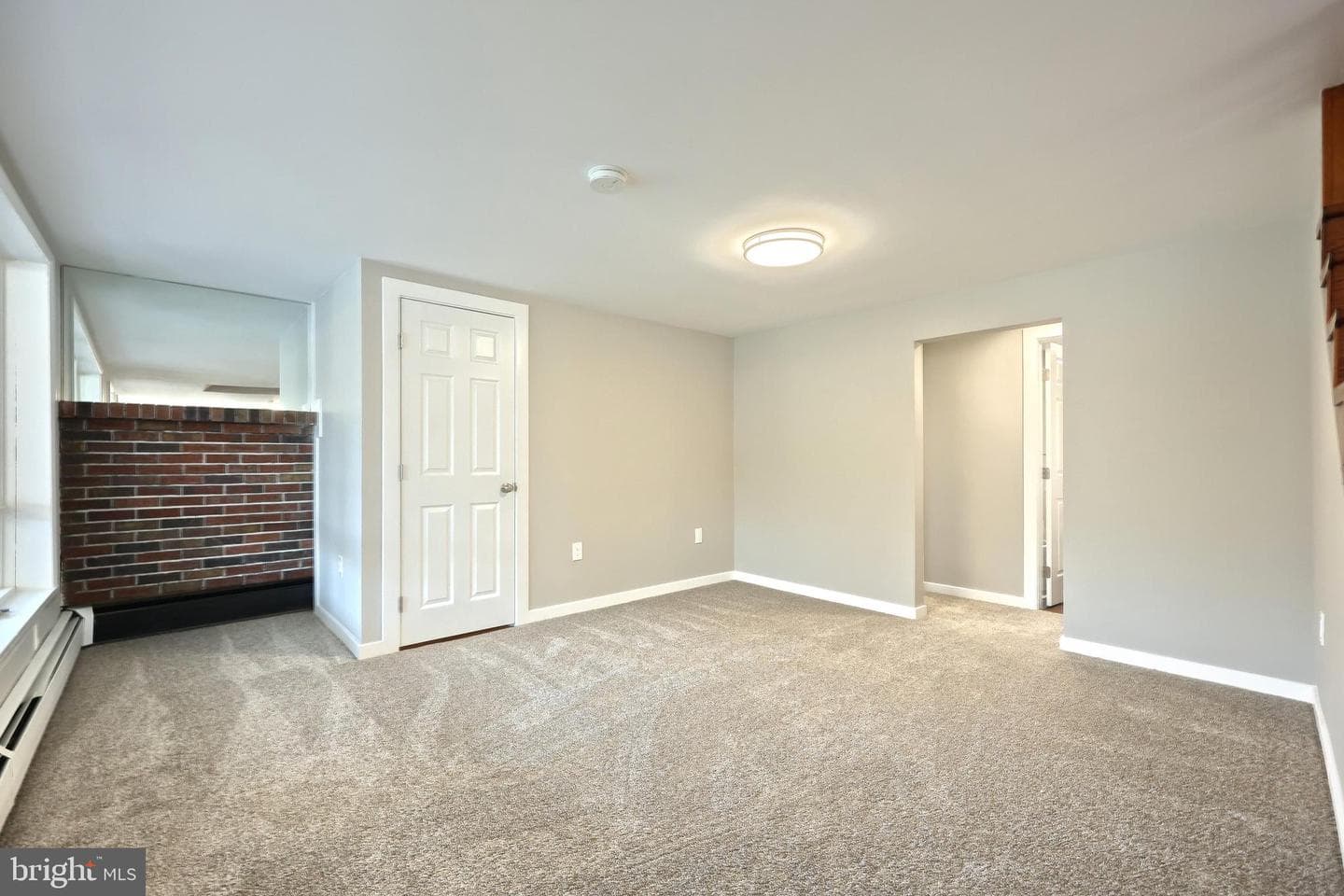 905 Chambers Road photo 30