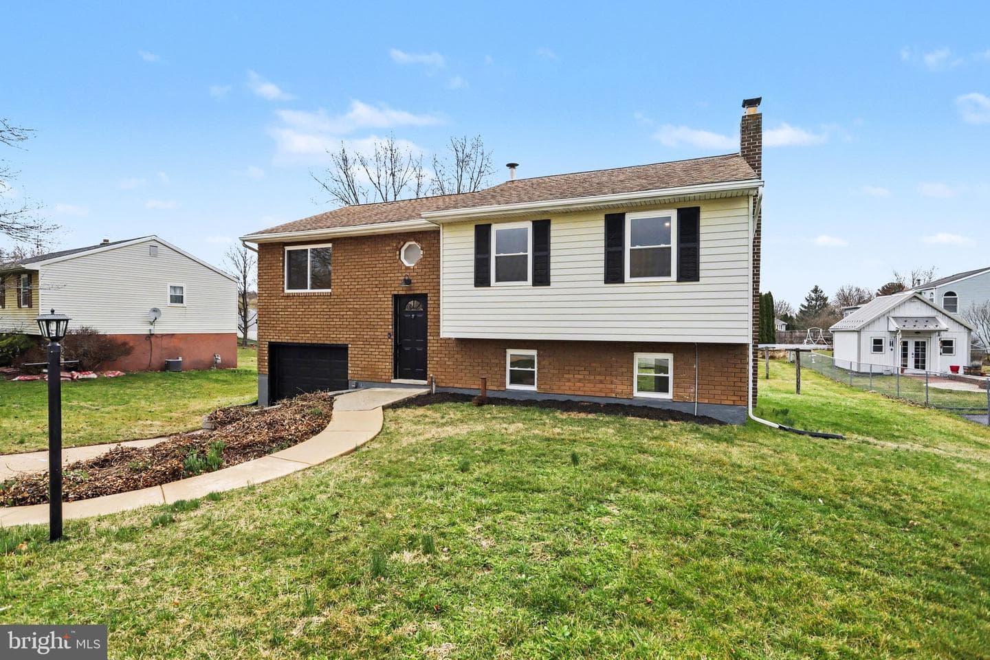 4273 Marlborough Road photo 2