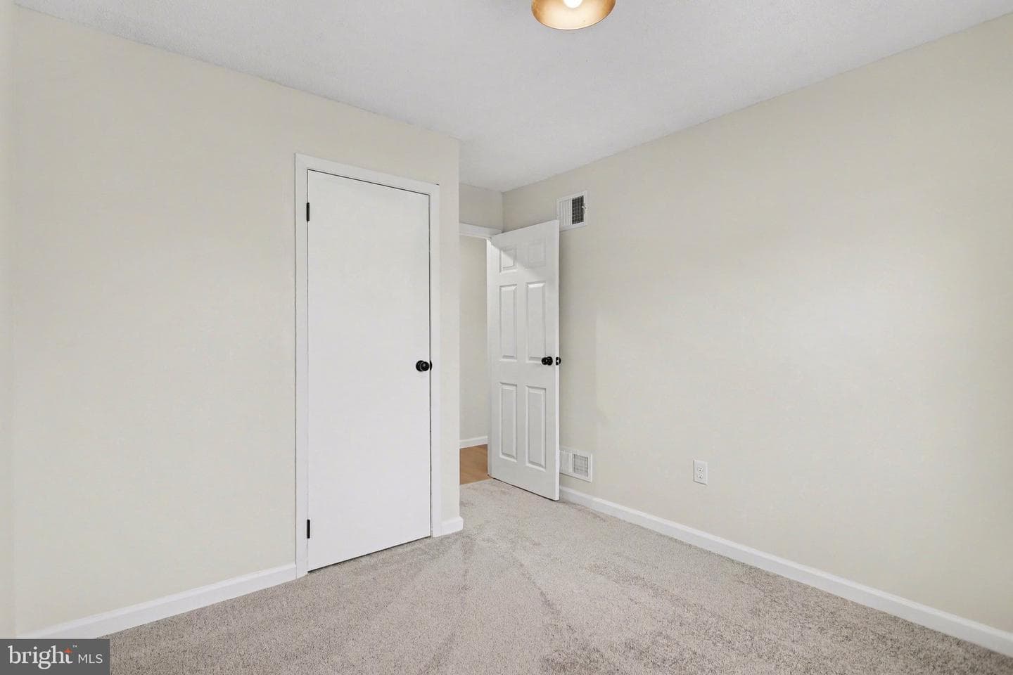 4273 Marlborough Road photo 20