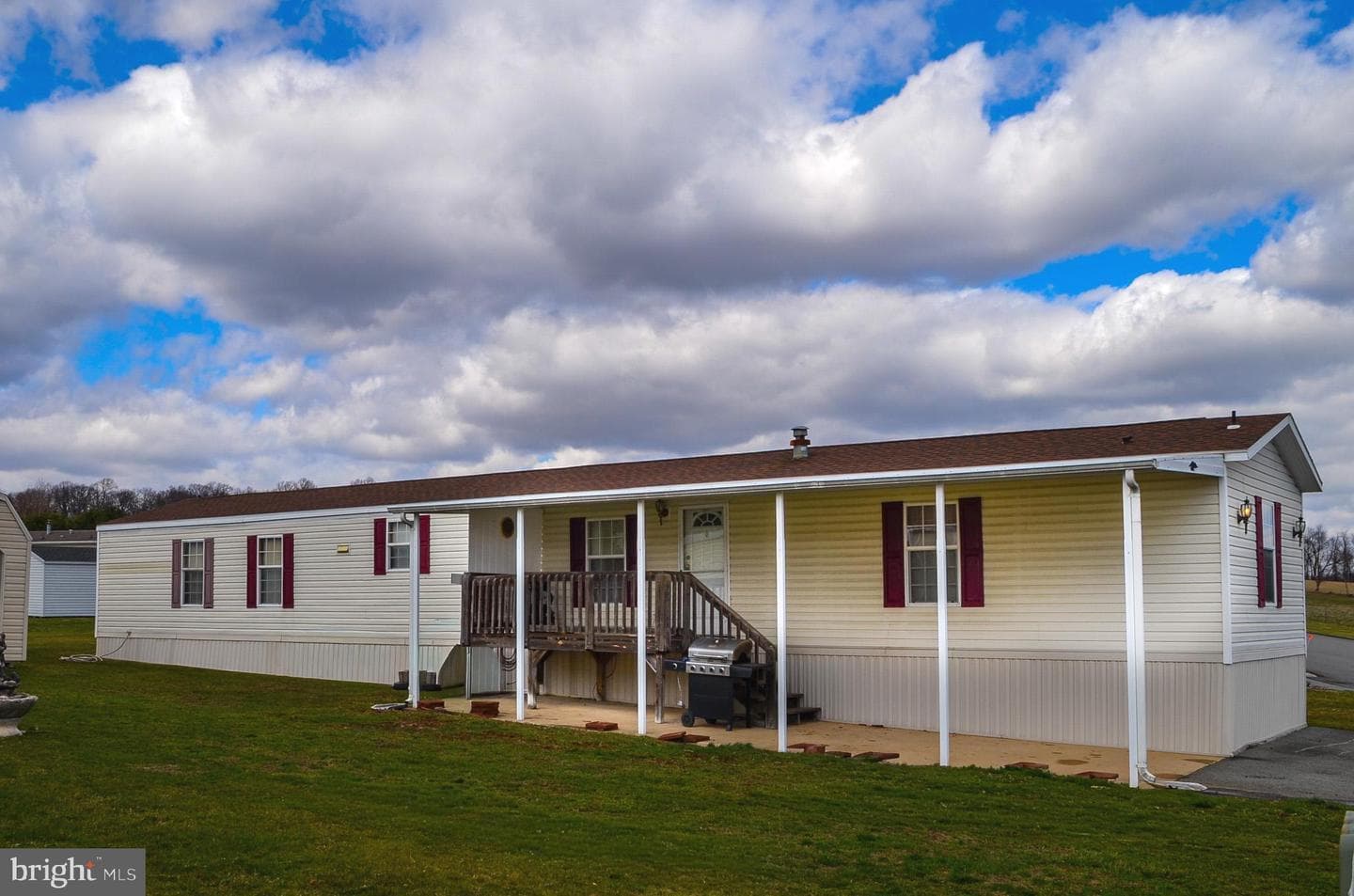 252 James Way photo 2