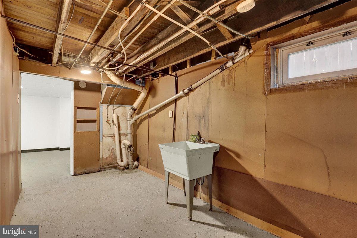 939 Wayne Avenue photo 30