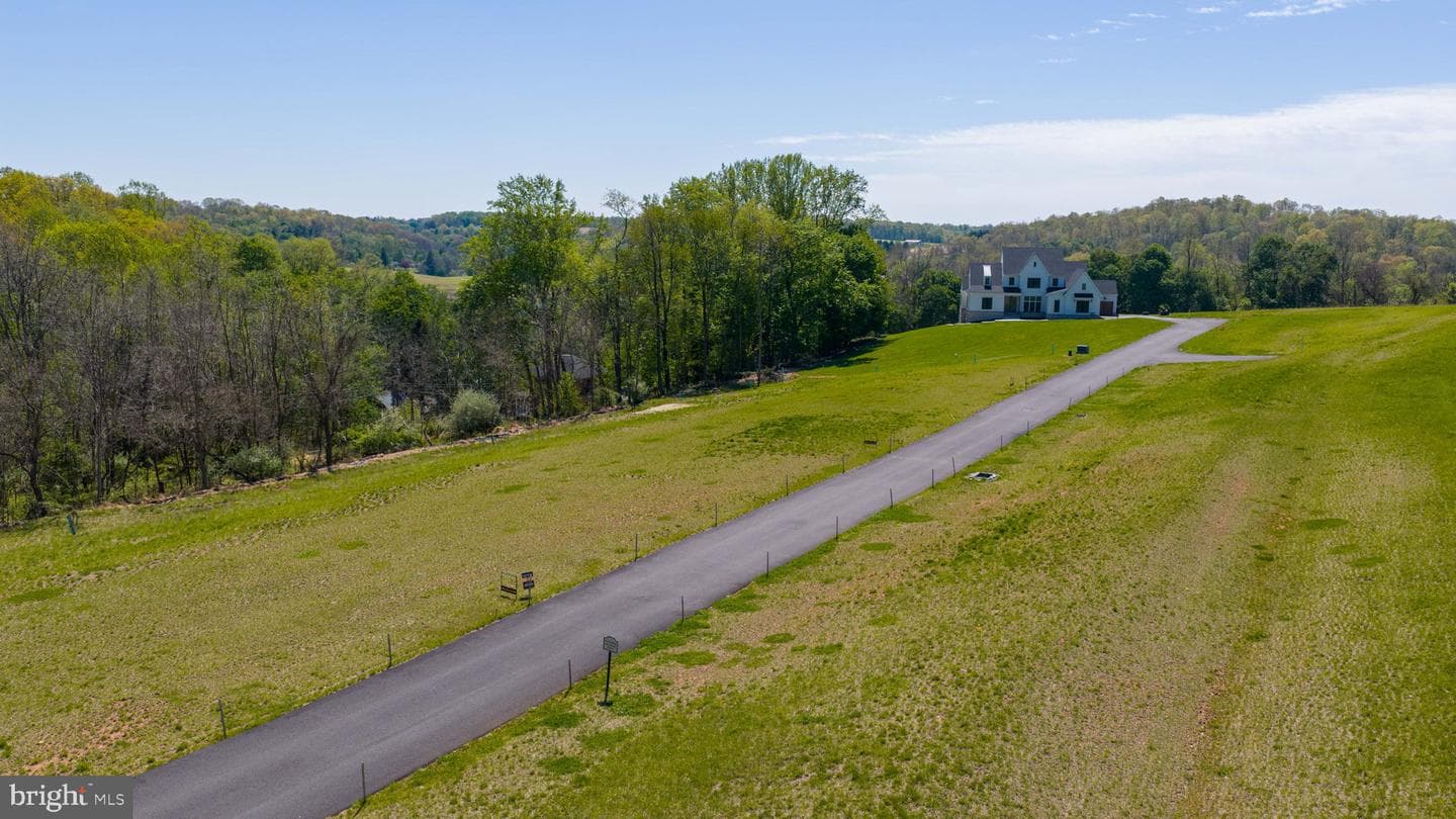 Lot 10 Savannah Model Harambe Overlook photo 13