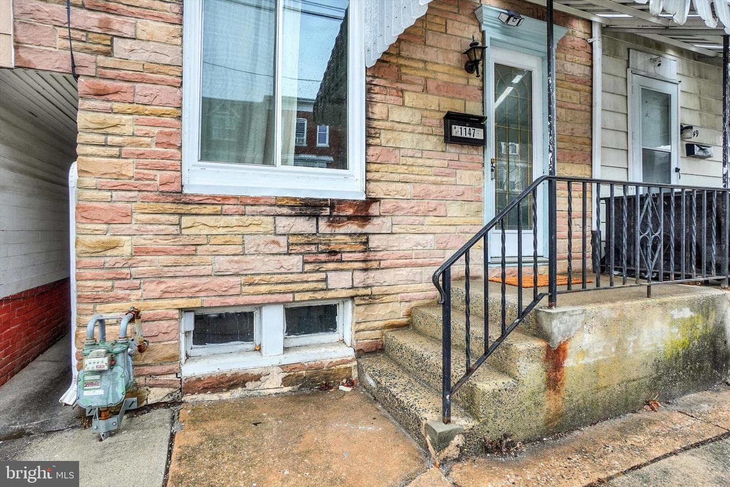 1147 E King Street photo 2