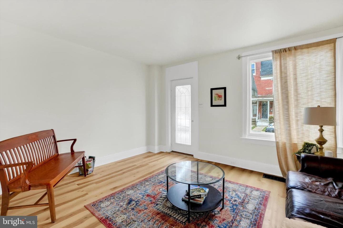 1147 E King Street photo 4