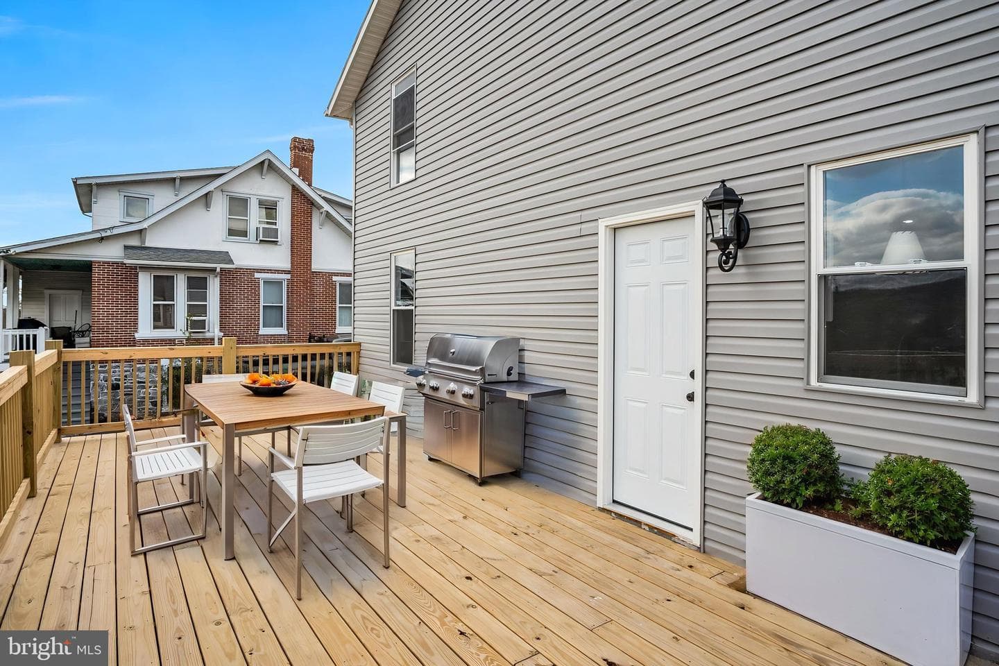 450 E Market photo 6