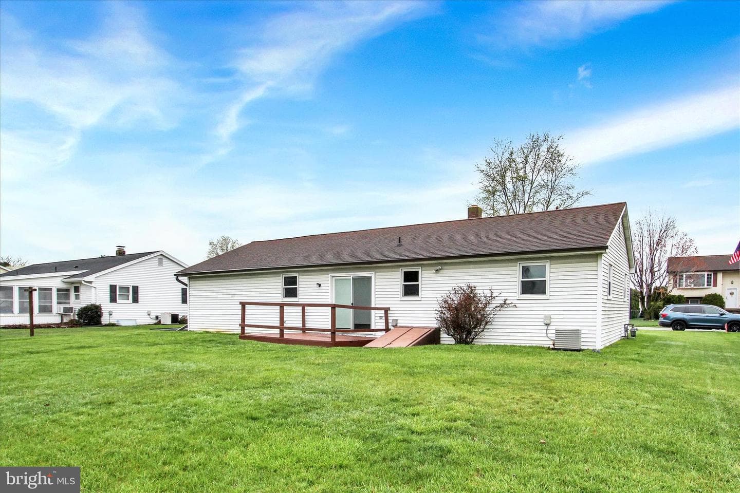 233 Lena Drive photo 4