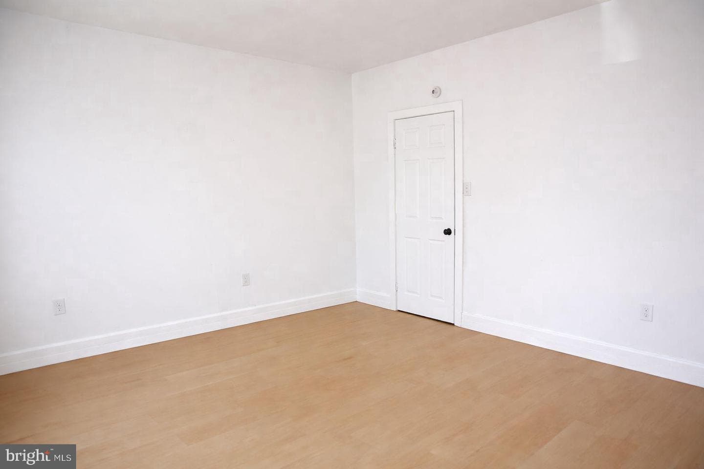 250 E College Avenue photo 11