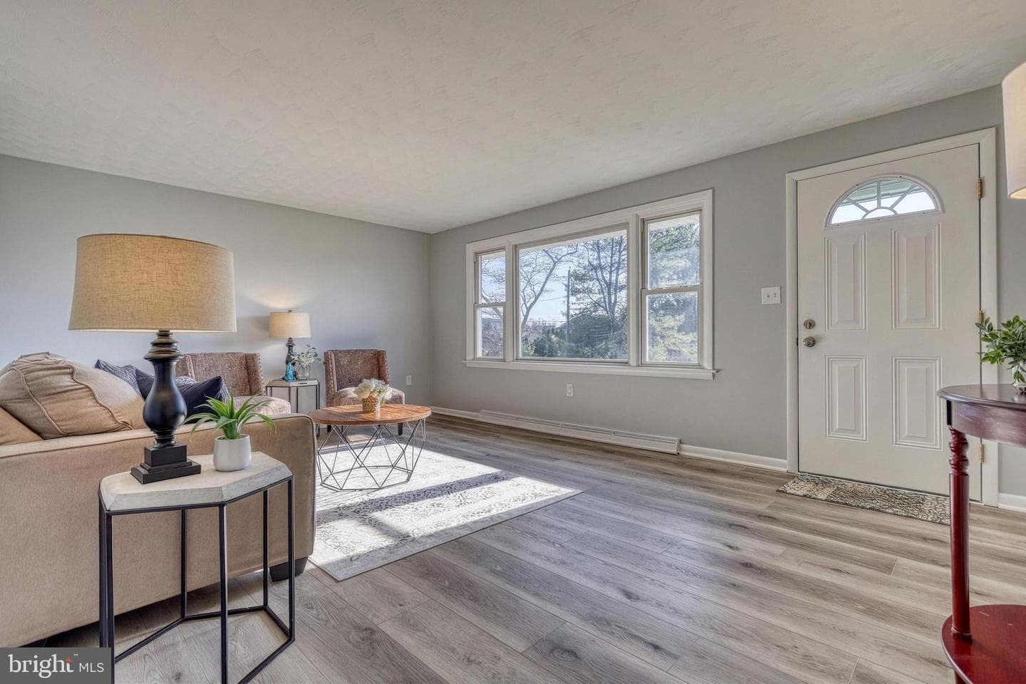 2347 Mardale Drive photo 8