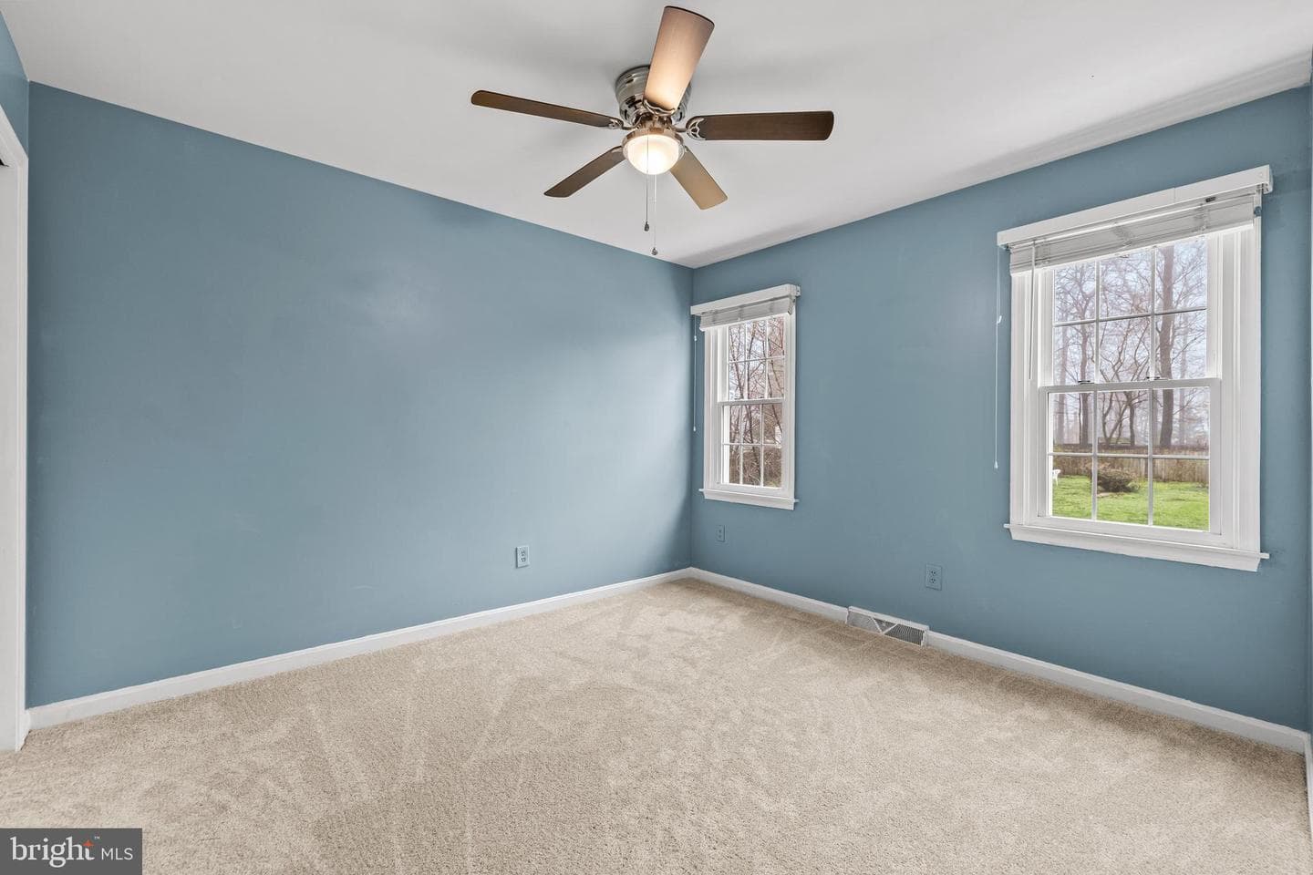 5 N Shaffer Drive photo 20