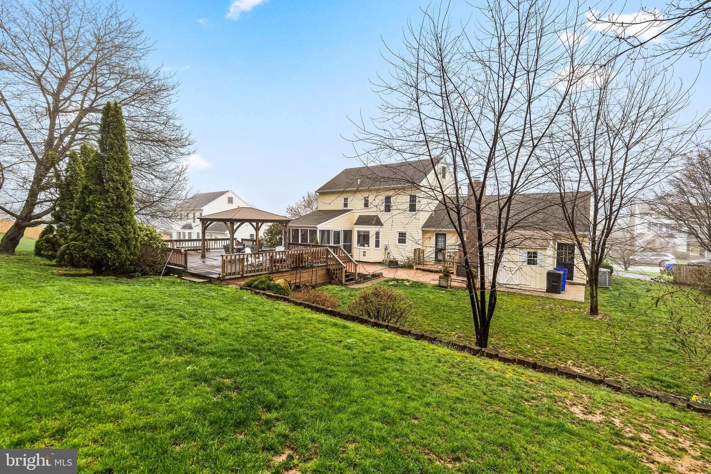 5 N Shaffer Drive photo 44