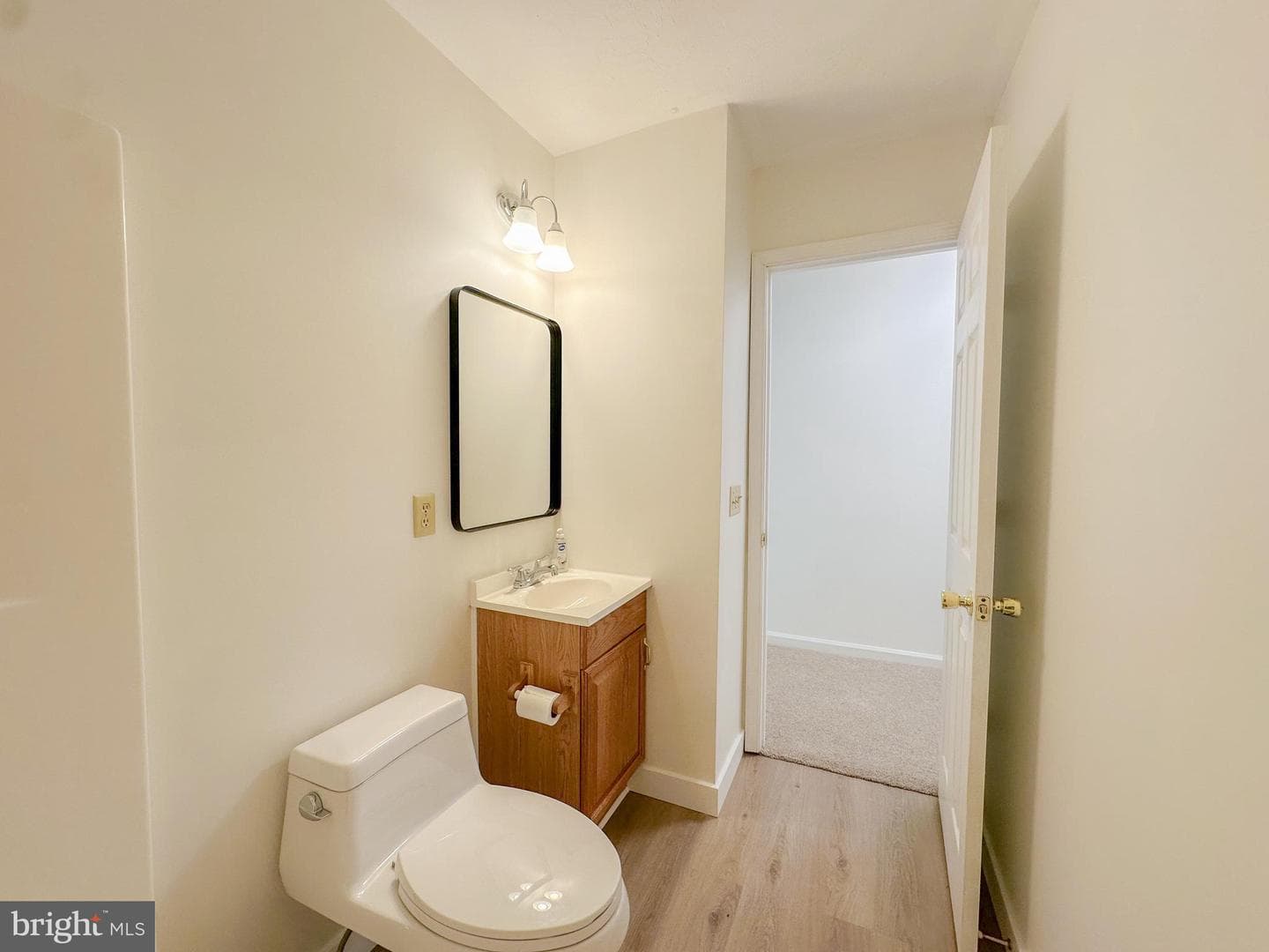 552 Locust Street photo 24