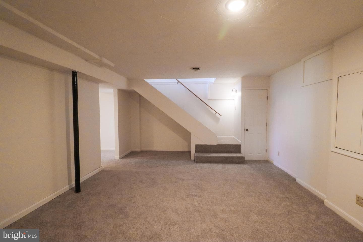 552 Locust Street photo 25
