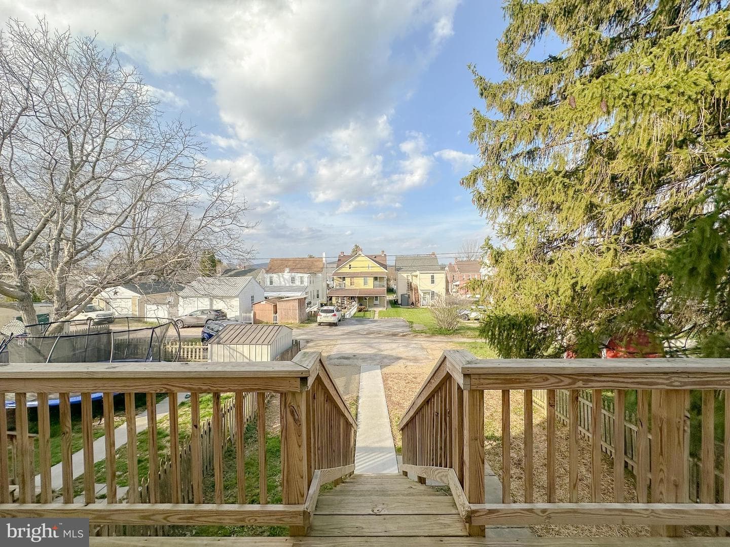 552 Locust Street photo 29
