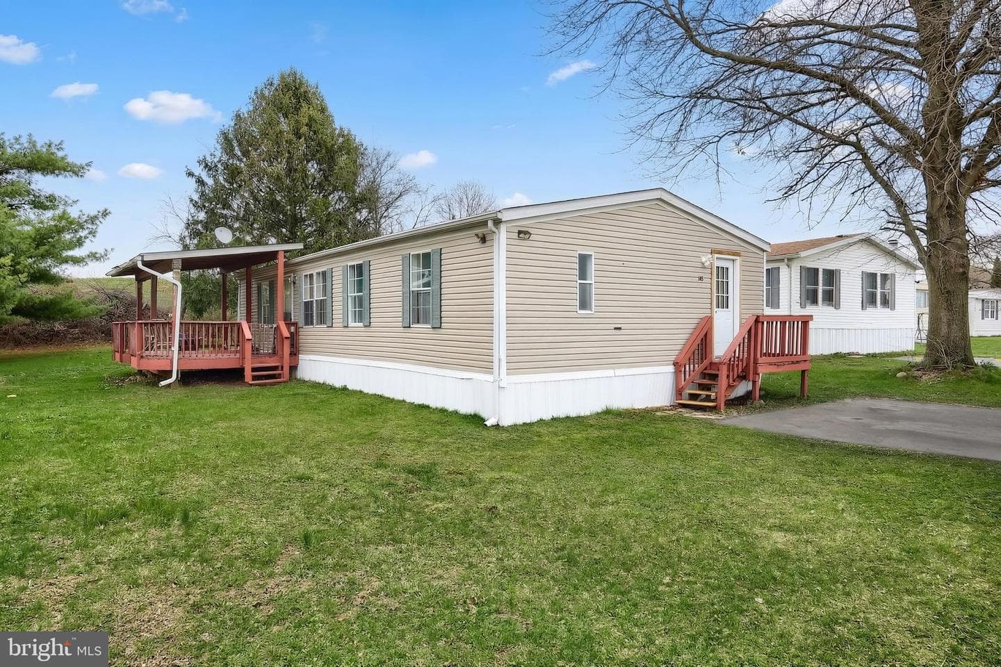 145 Chesapeake Estate photo 3
