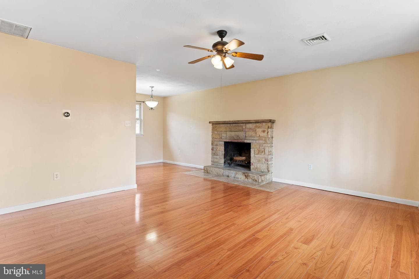 116 Pleasantview Terrace photo 9