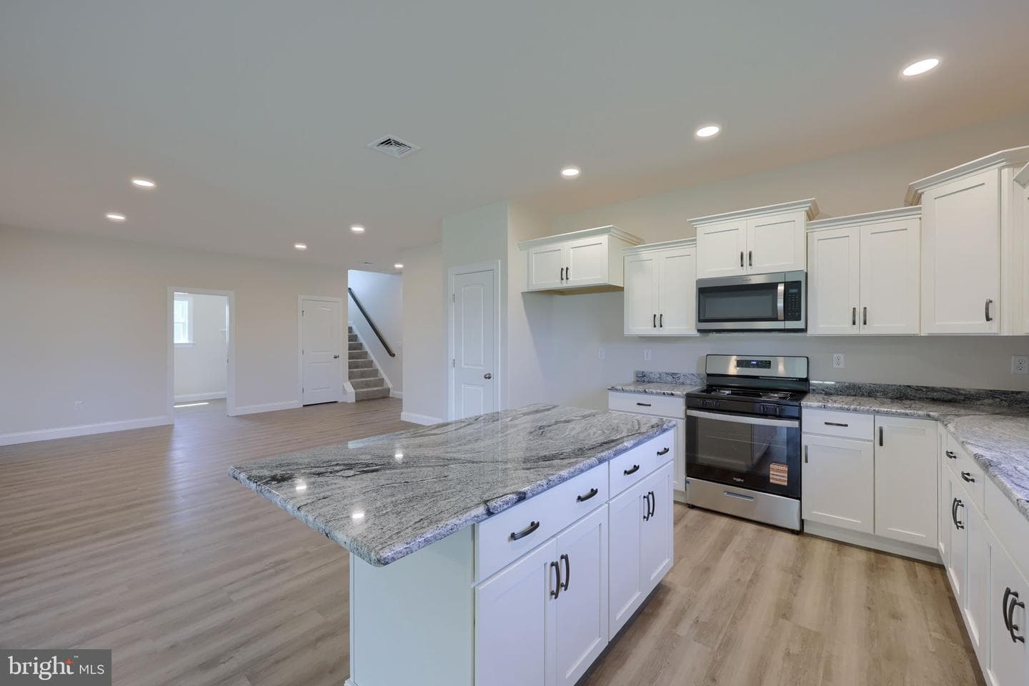 3855 Country Drive photo 6