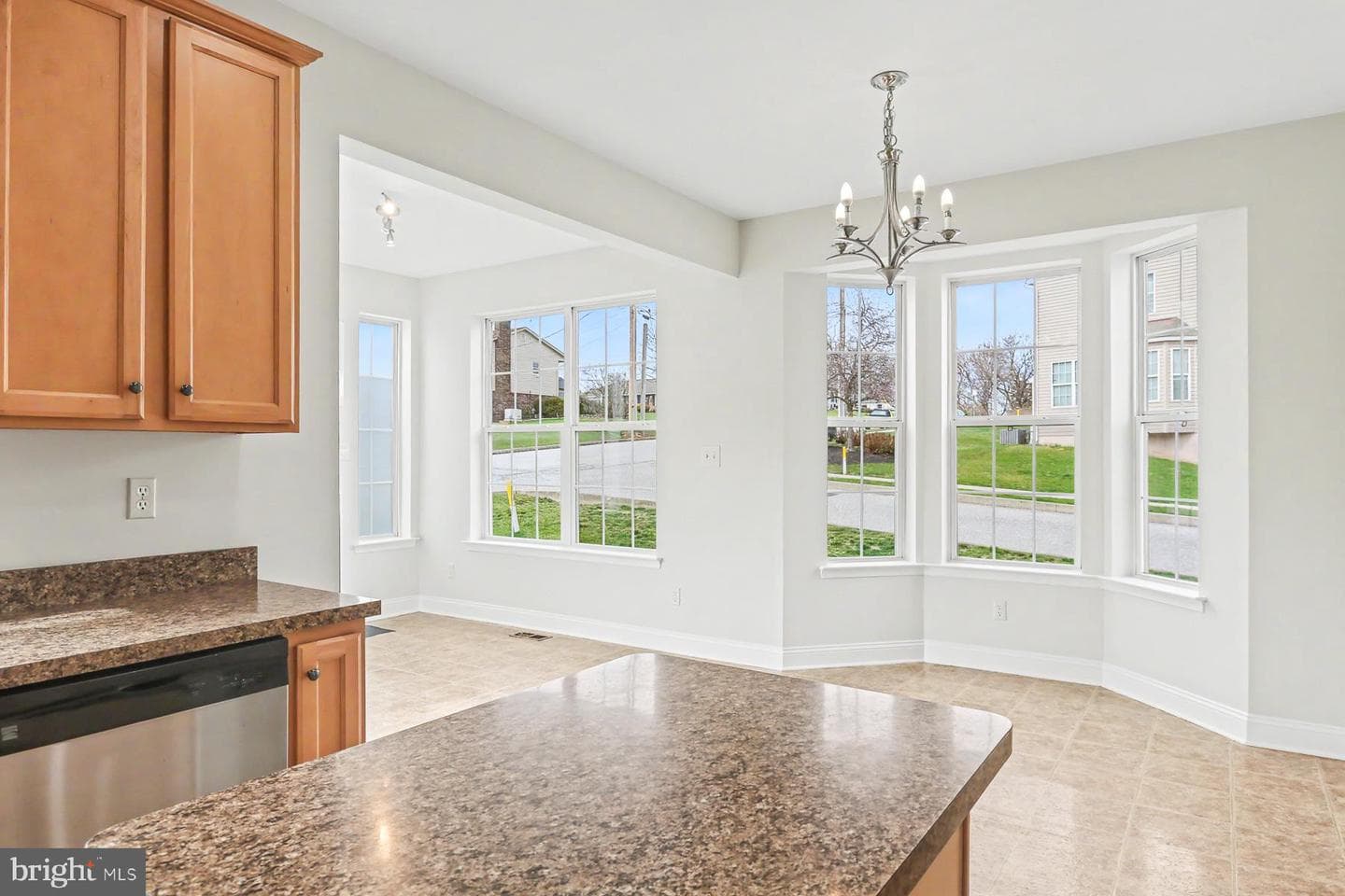 353 W Chestnut Street #16 photo 15
