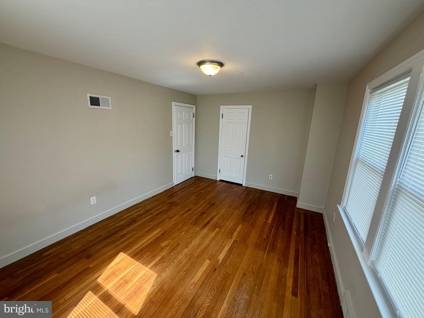 310 S Kershaw Street photo 14