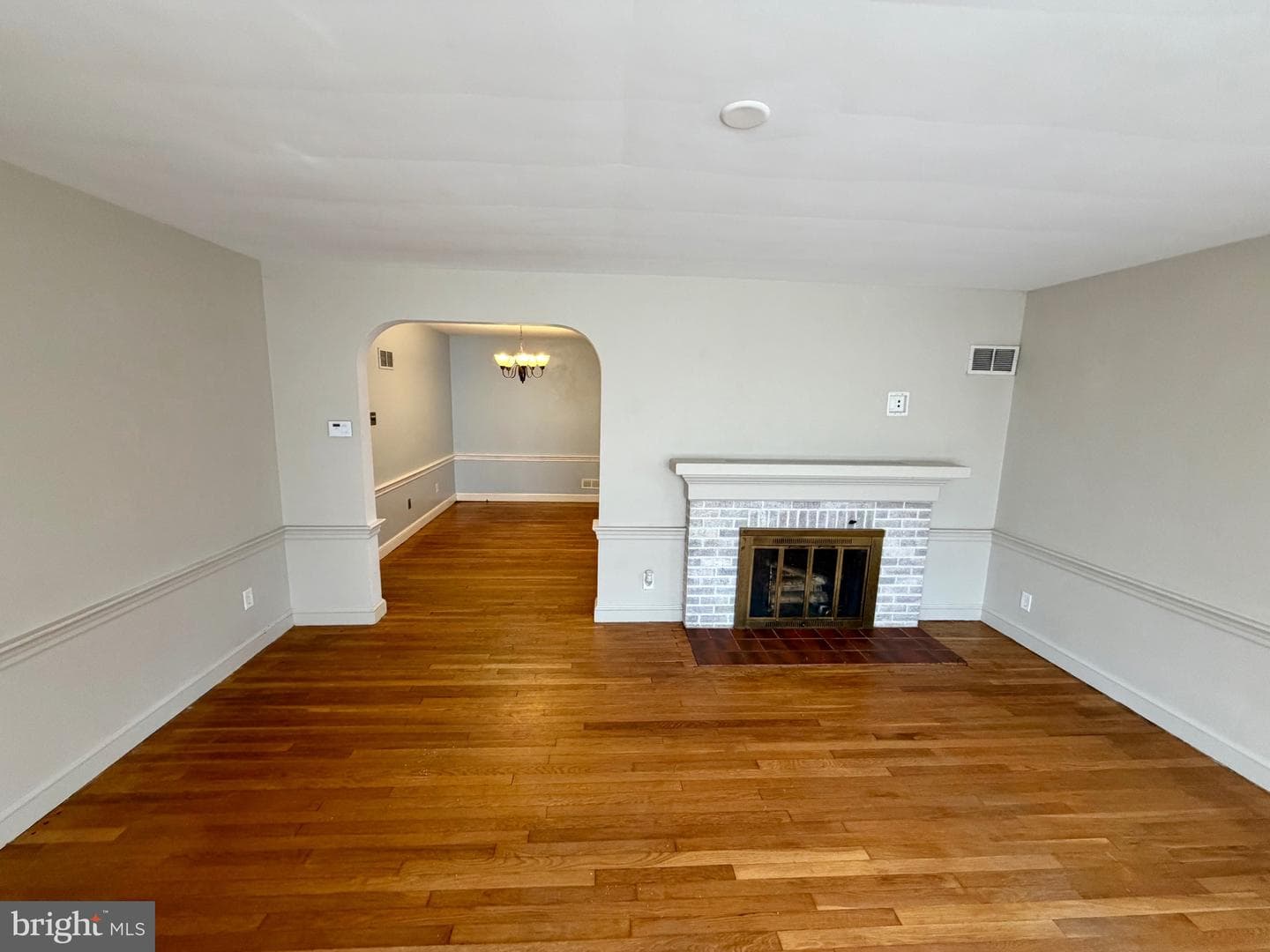310 S Kershaw Street photo 8